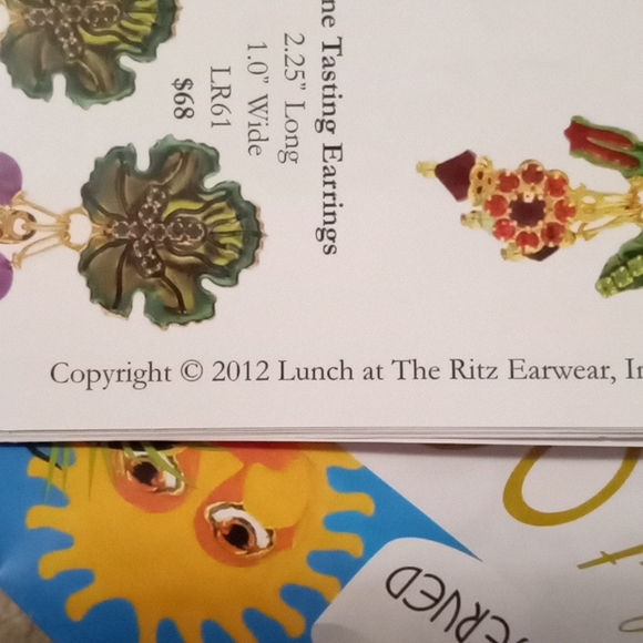 LATR2GO LEOPARD EARRINGS - Picture 9 of 11